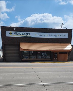 North Branch Commercial Building For Sale