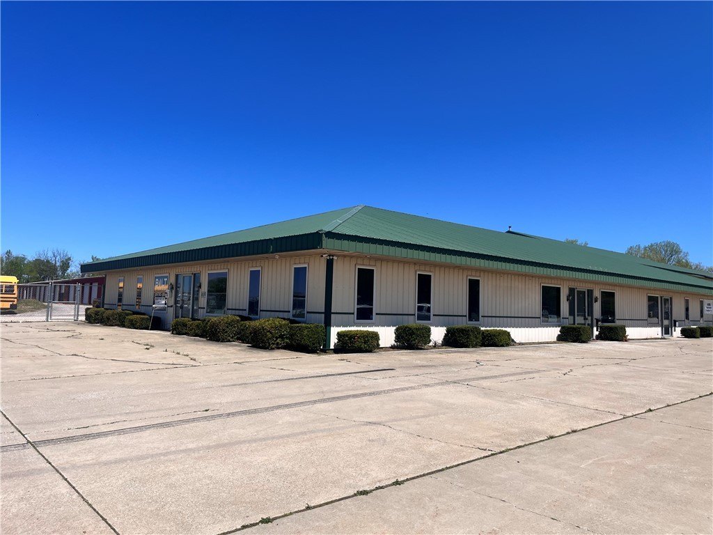 Fairview Commercial Space For Rent