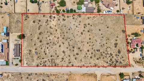 Residential Land in Victorville, CA