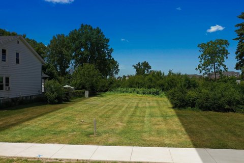 LAND - OSHKOSH, WI