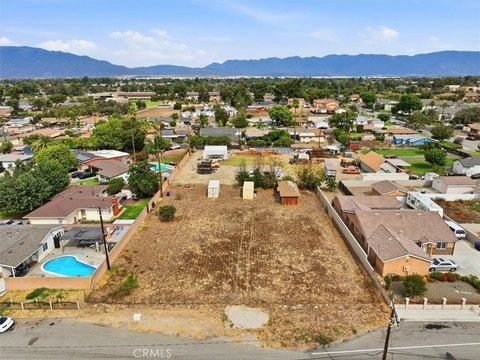 Land, Fontana, CA