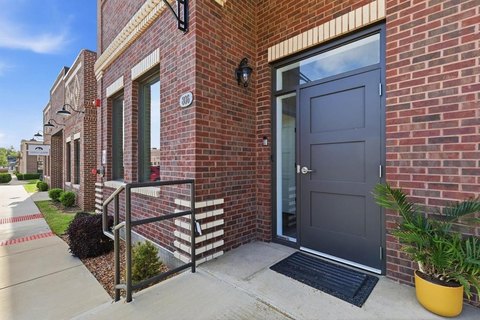 Office Suite Near Old Town