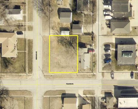 Residential Corner Lot in Sidney