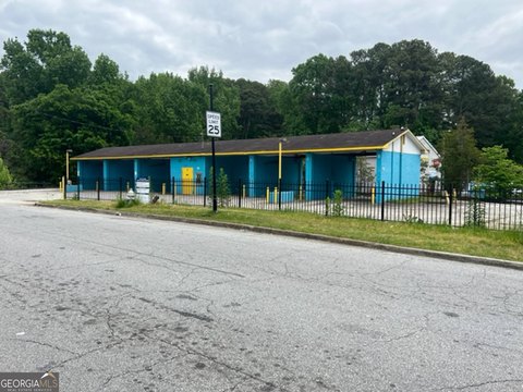 High-Traffic Corner Lot in Tucker