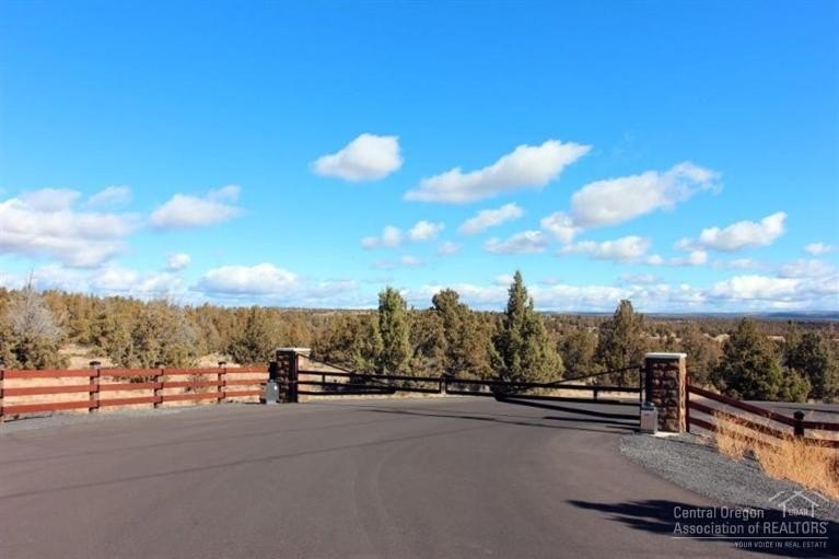 Prineville Land with Mountain Views