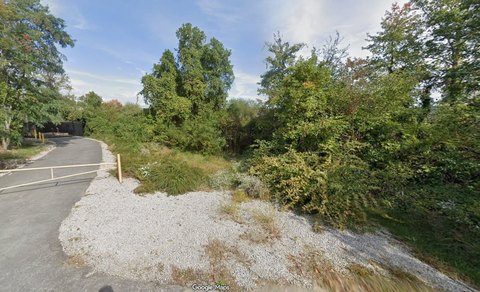 Land, Triangle, VA