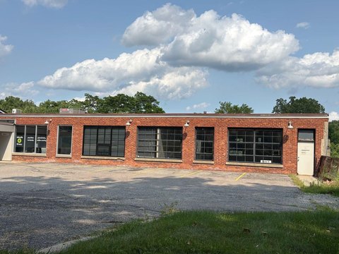 Ann Arbor Shell Space Available