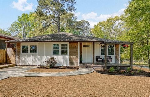 Updated Duplex Near Downtown Atlanta