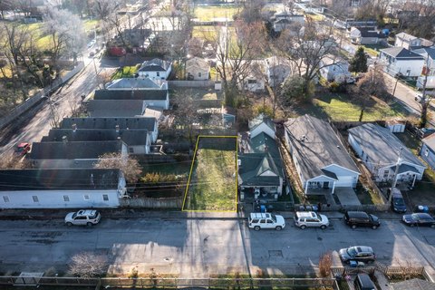 LAND - Lexington, KY