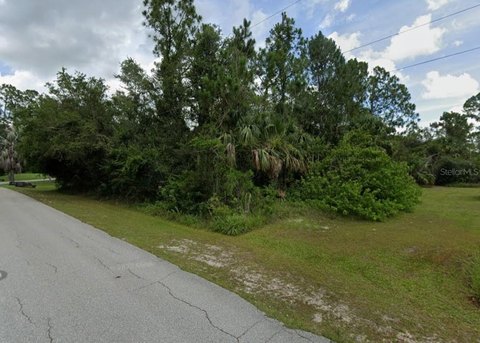 Vacant Lot in Fort Myers