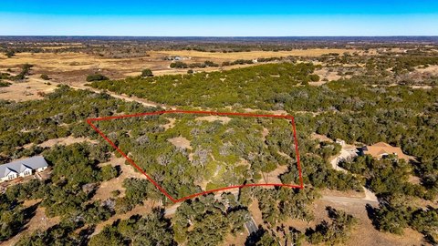 Kerrville Land with Ranch Amenities