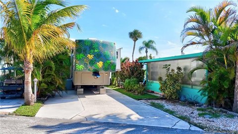 RV Lot Near Atlantic Ocean