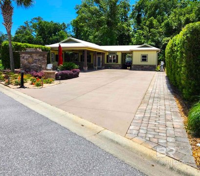 Residential Lot with Custom Casita
