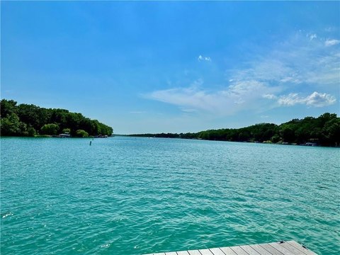 Land, La Cygne, KS