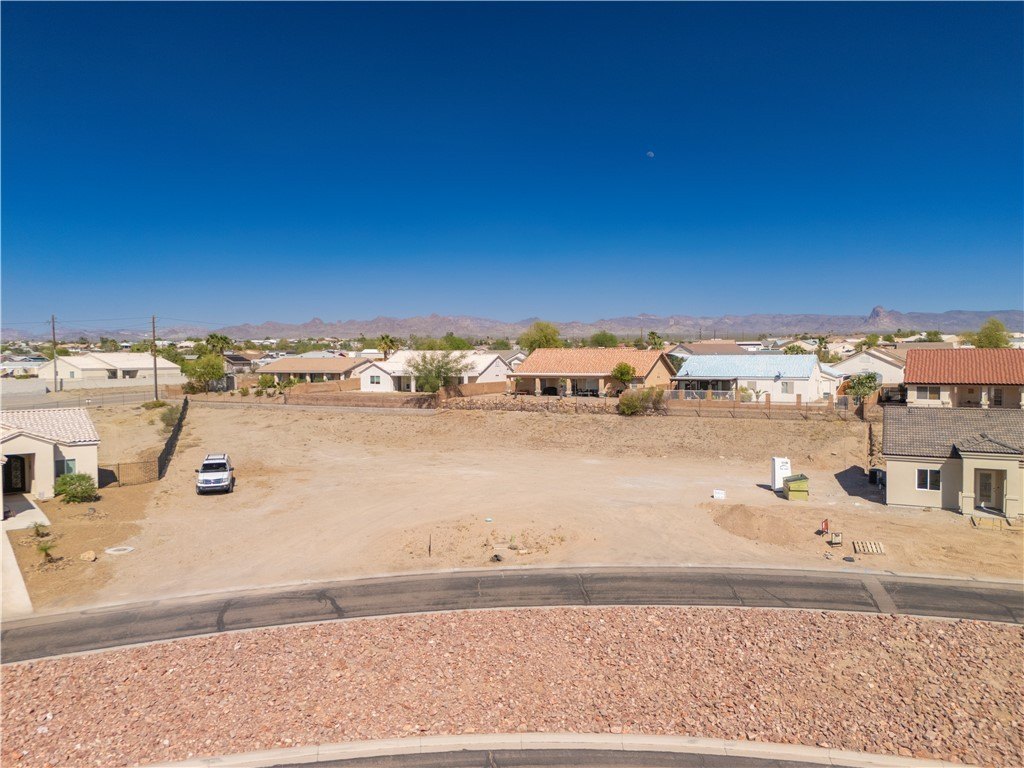 Los Lagos Gated Community Land
