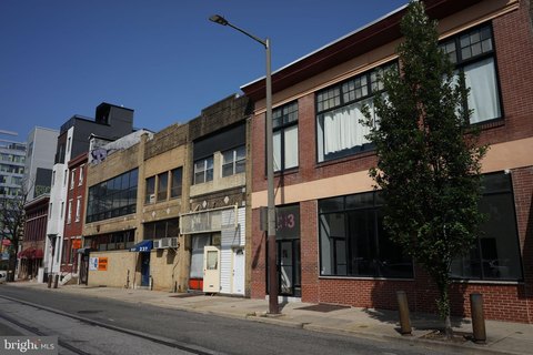 Prime Chinatown Commercial Space Available