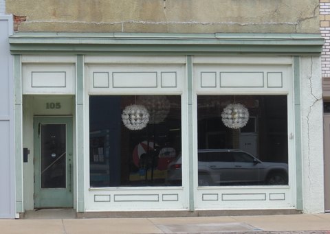 Prime Commercial Space in Maquoketa