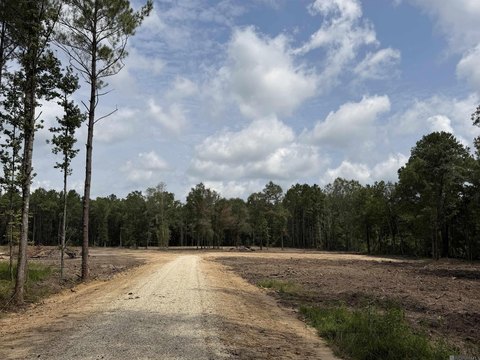 Land, Independence, LA