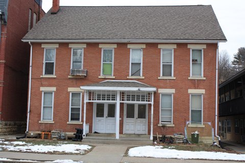 Dubuque Duplex: Investment Opportunity