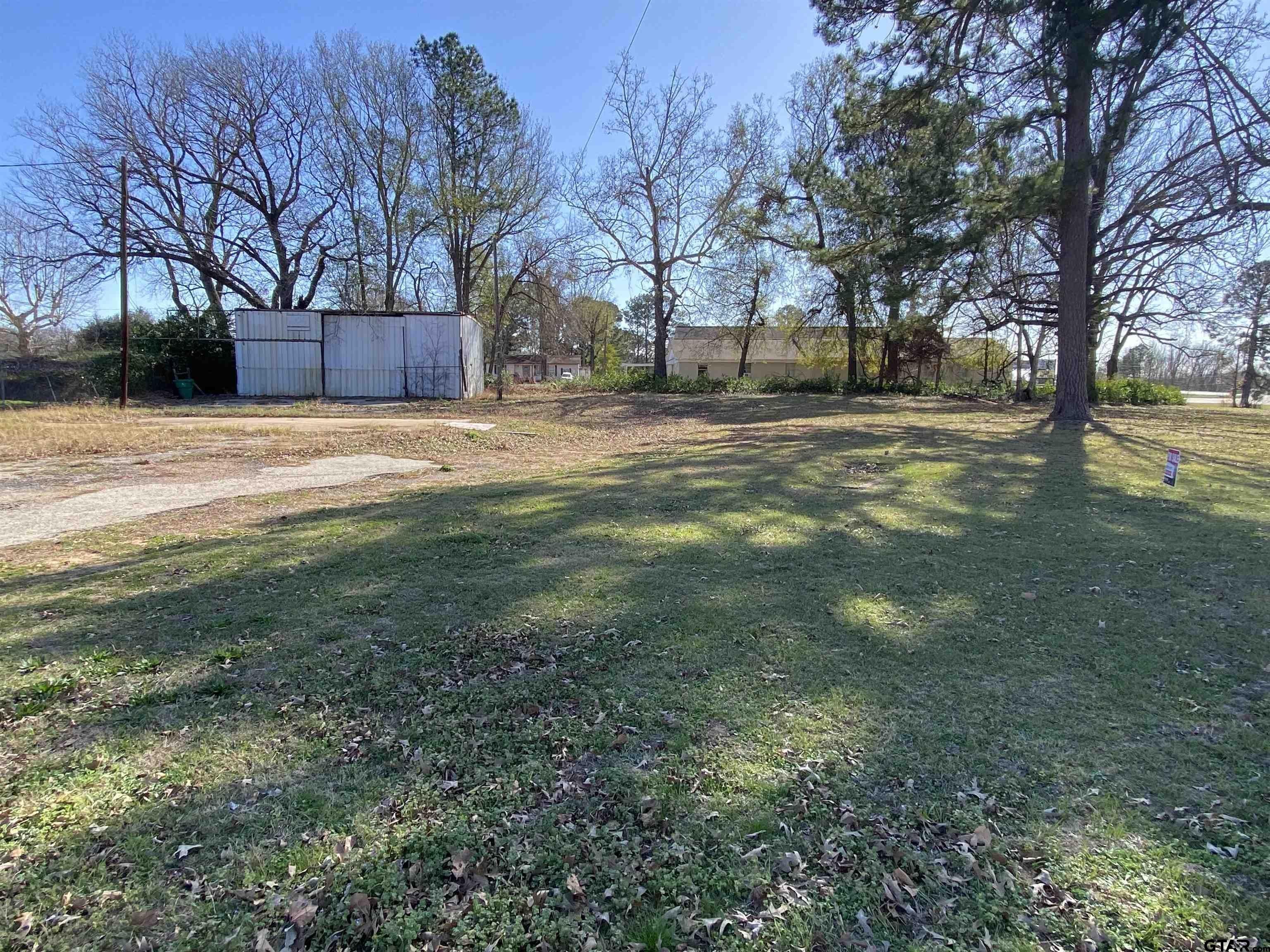 Commercial Land on High-Traffic Intersection