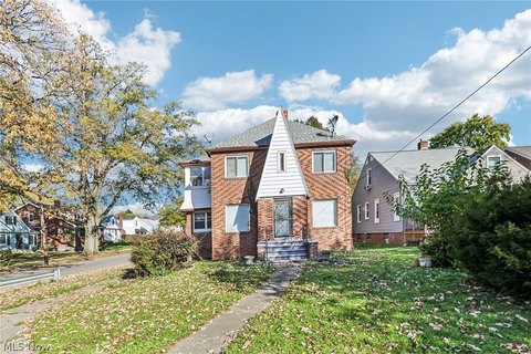 Duplex with Detached Garage