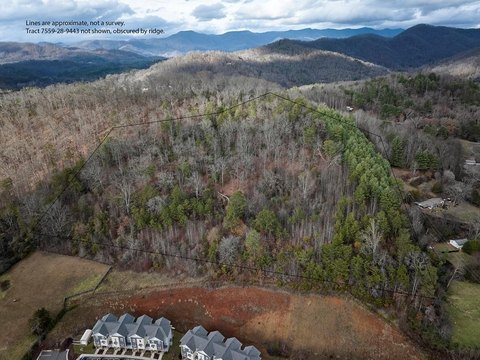 Unrestricted Acreage Near Western Carolina