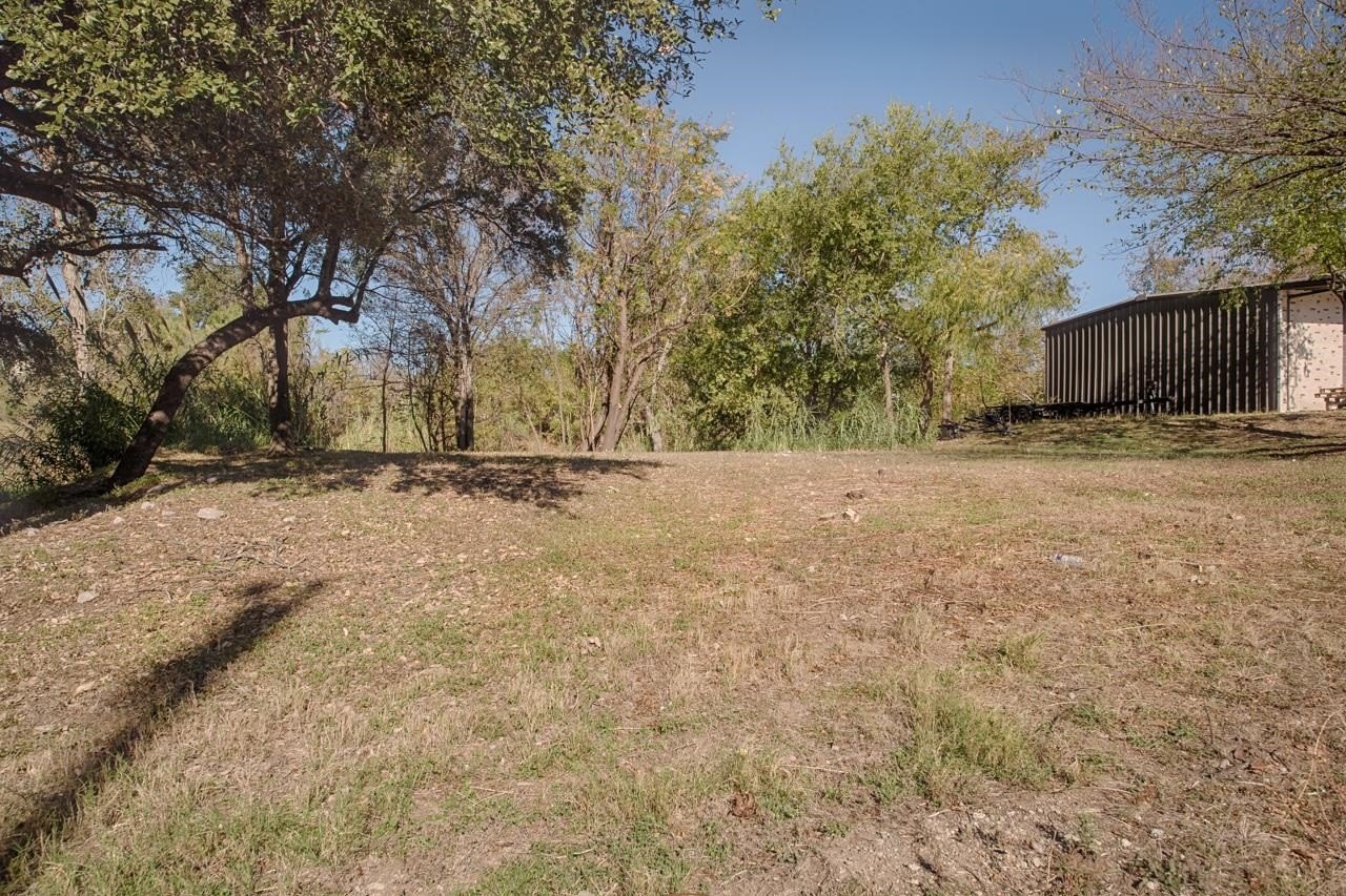Commercial Land in Marble Falls