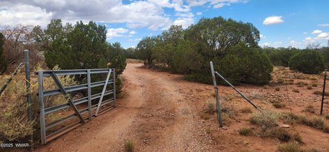 Snowflake Acre with Utilities