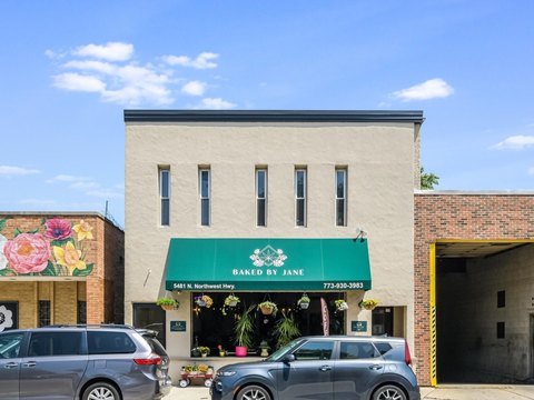 Mixed-Use Building in Gladstone Park