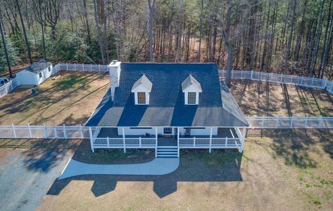 Wallops Island Farmhouse on Acreage