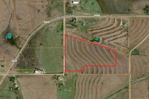 Paved-Access Pastureland Tract