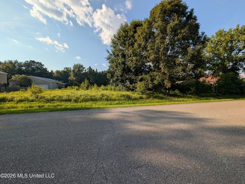Land, Diamondhead, MS