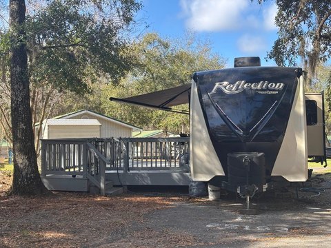 Deeded Waterfront Recreation Land