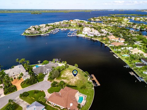 Land & Docks, Vero Beach, FL