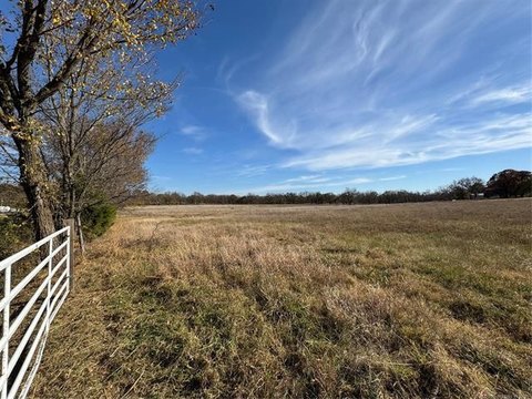 10 Acres Land in Claremore