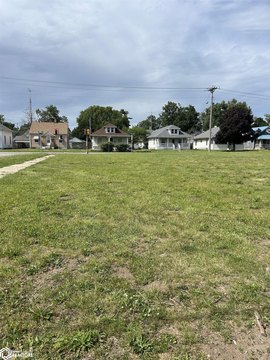 Vacant Corner Lot in Fort Madison