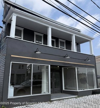 Renovated Mixed-Use Building, Dupont