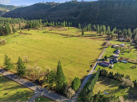 Land, Ariel, WA