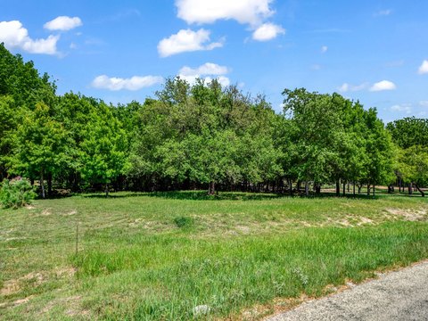 Two Acre Homesite in Poolville