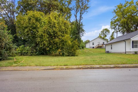 Land, Richmond, KY