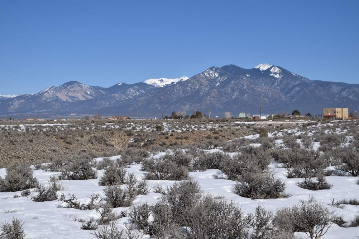 Land in El Prado, NM