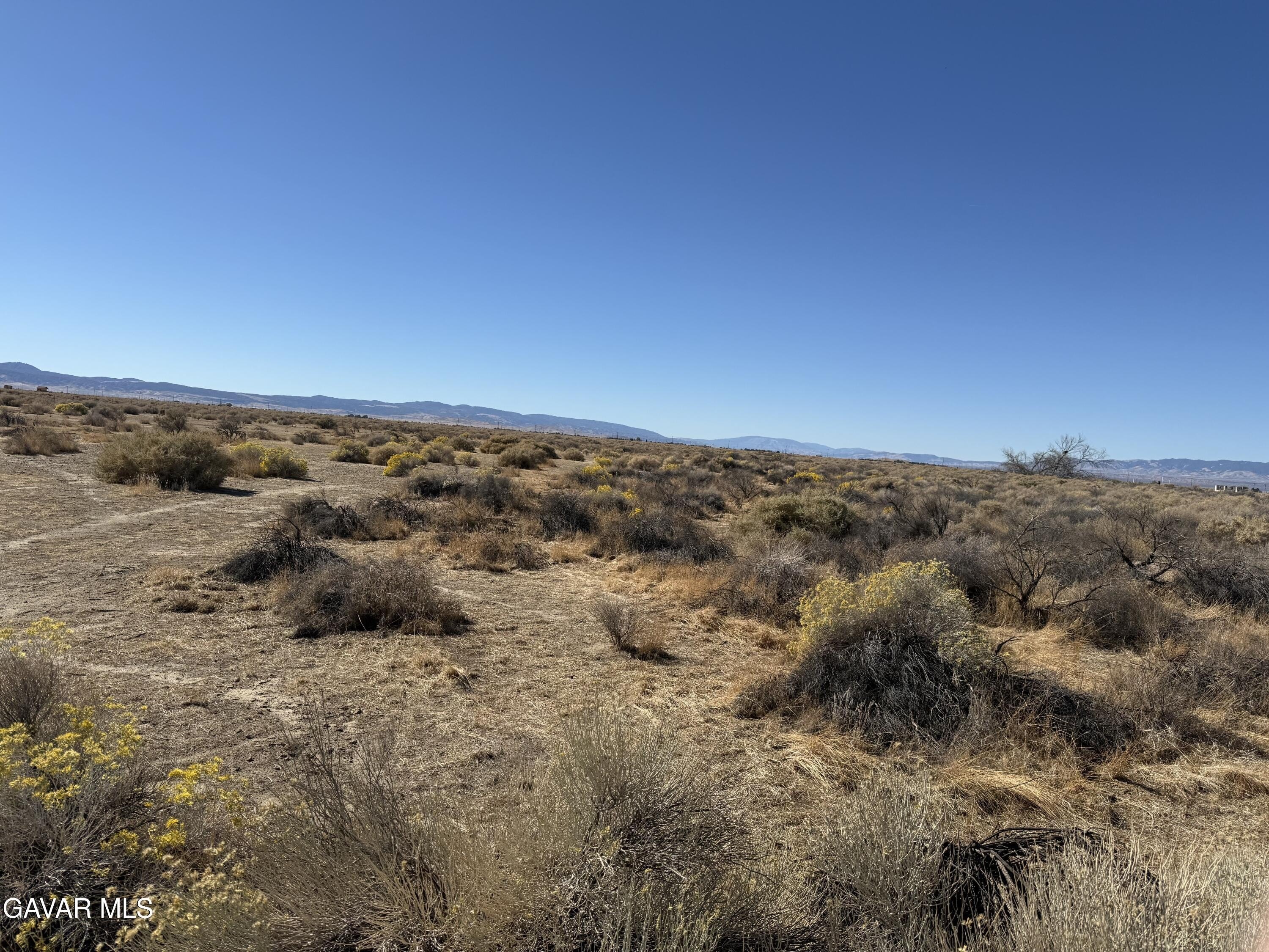 Land in Lancaster, California