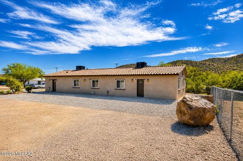 New Duplex Near I-10