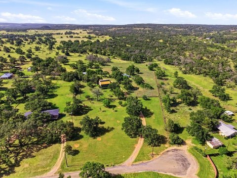 LAND - Fredericksburg, TX