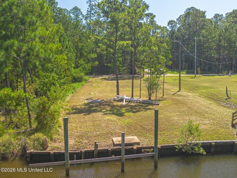 Land, Bay Saint Louis, MS
