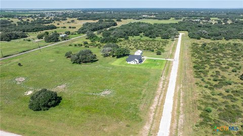 Residential Land in Inez, TX