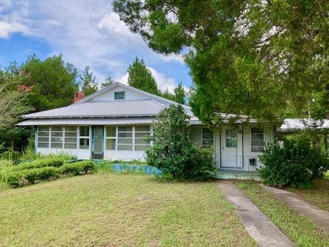 Commercial for Sale, DeFuniak Springs, FL