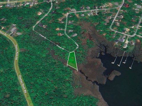 Homesite in Private Waterfront Community