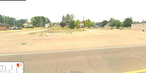 Commercial Land in High-Traffic Area