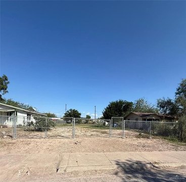 Residential Lot in Mercedes, TX